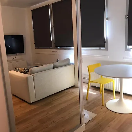 & Arenes, Ctr Congres, Muse, Pompidou