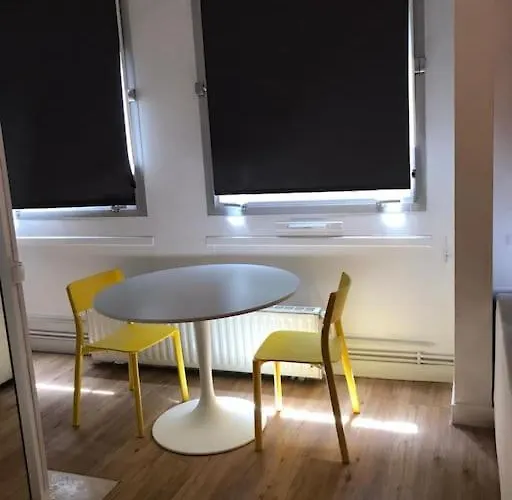 & Arenes, Ctr Congres, Muse, Pompidou